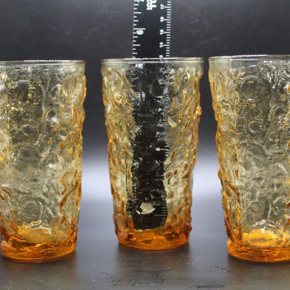 Vintage Crinkled Amber Large Glass Round Pitcher with Spout w/4 matching glasses - Picture 3 of 12